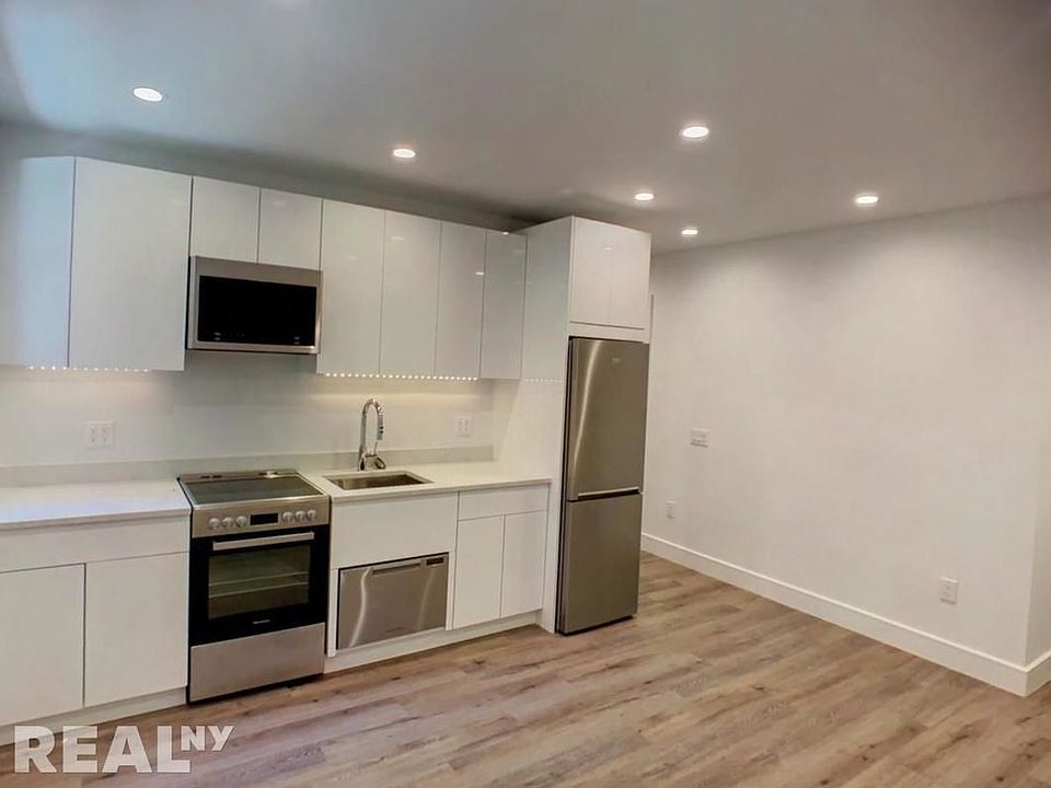 1st image of 29 Putnam Ave #1E