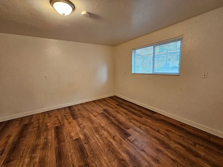 2707 S Adams Street — Photo 9