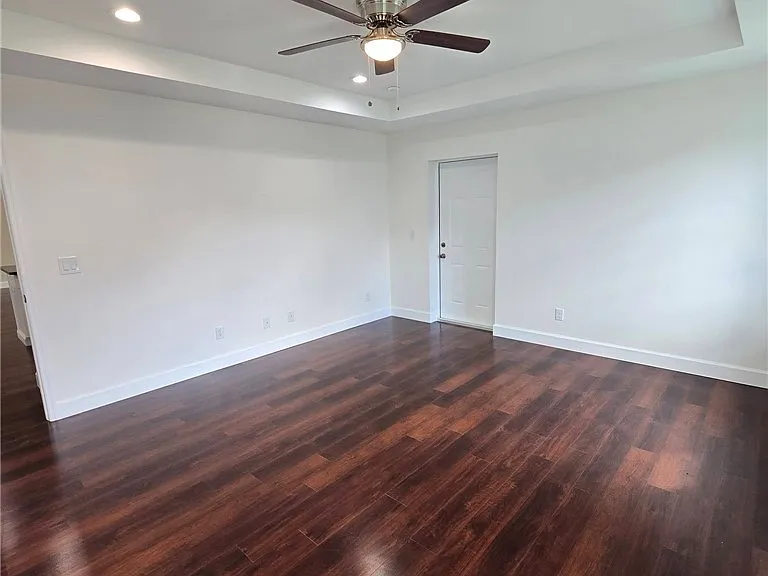 124 Clinton Ave — Photo 19
