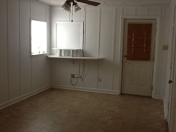 4th image of 3842 Spencer St