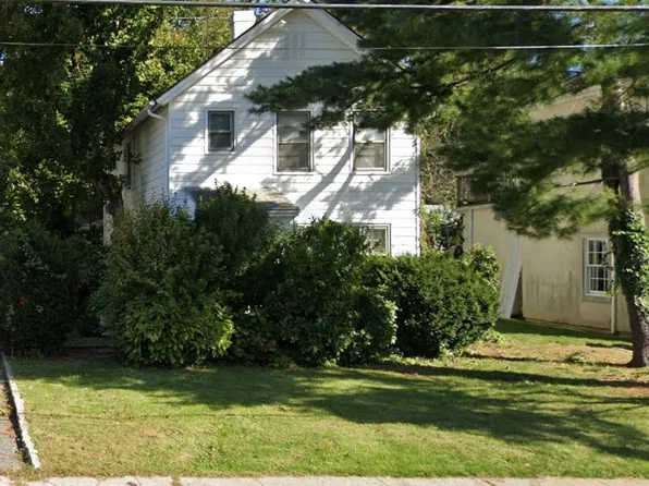 (undisclosed Address), Great Neck, NY 11023