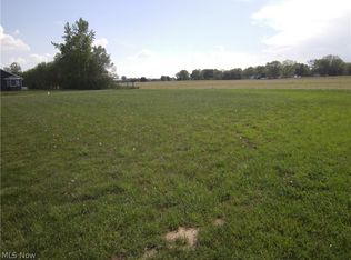 Lake Breeze, Huron, OH 44839