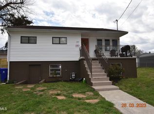 127 Wellington Cir, Oak Ridge, TN 37830