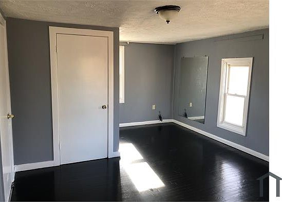 5th image of 3809 E 143rd St
