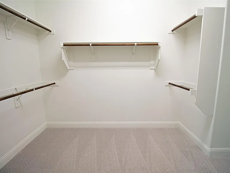7235 Sanctuary Dr — Photo 18