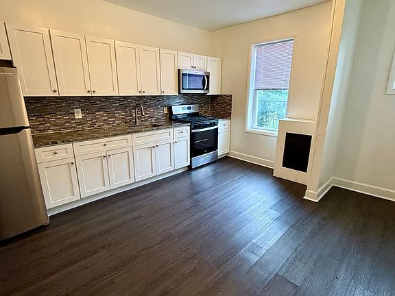 3rd image of 169 N Arlington Ave APT 31