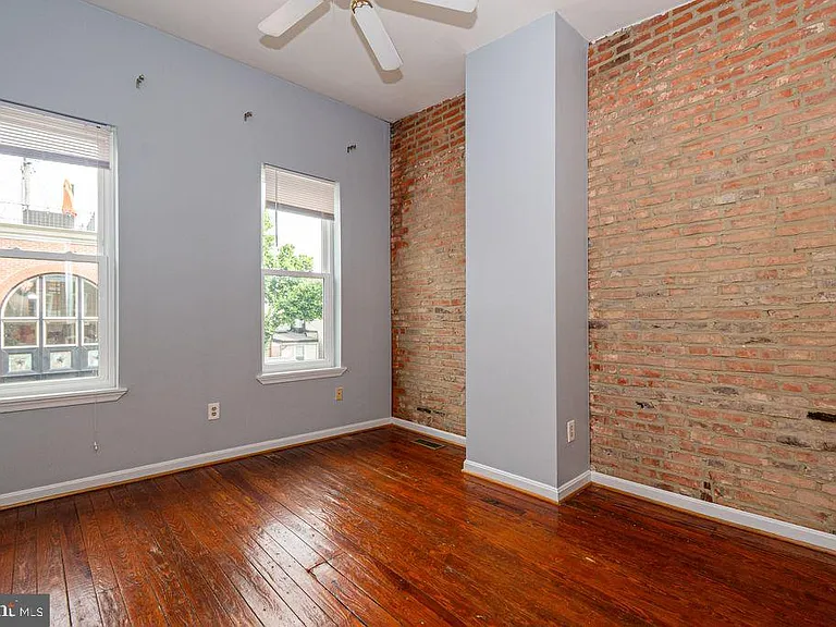 601 Harvey St — Photo 4