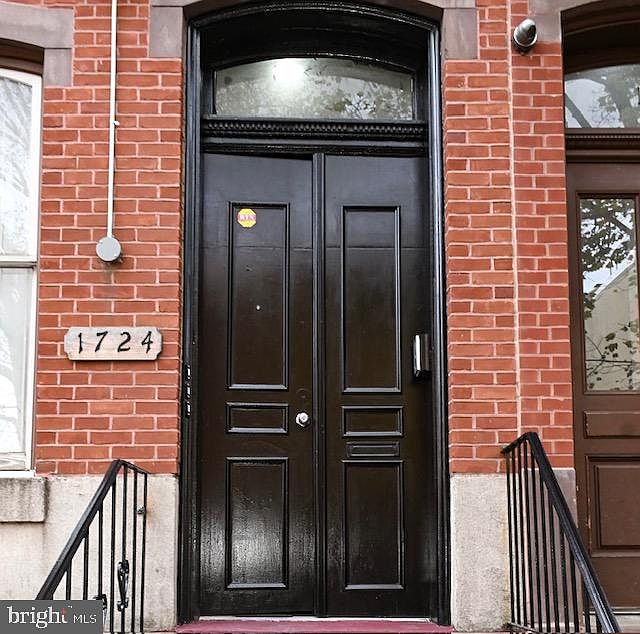 1st image of 1724 W Diamond St #1