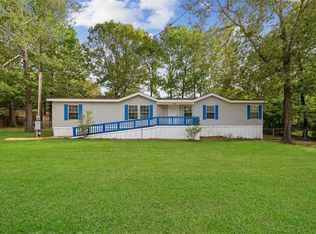 651 Cedar Point Dr, Livingston, TX 77351