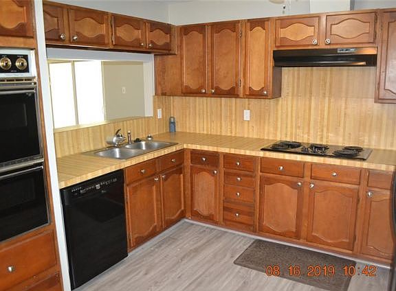 2nd image of 10215 Crescent Moon Dr