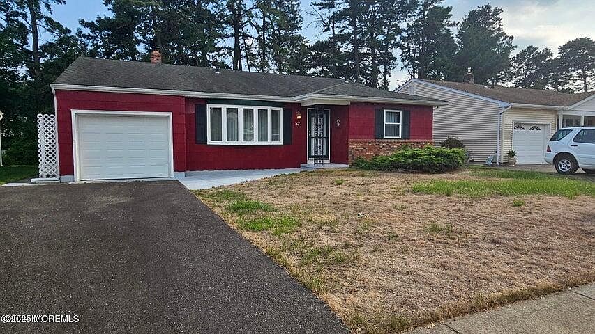 1st image of 52 Auburn Rd