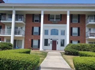 1108 N Plum Grove Rd APT 313, Schaumburg, IL 60173