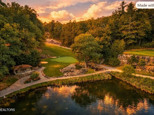 22 Lakeridge Ter, Fairfield Glade, TN 38558