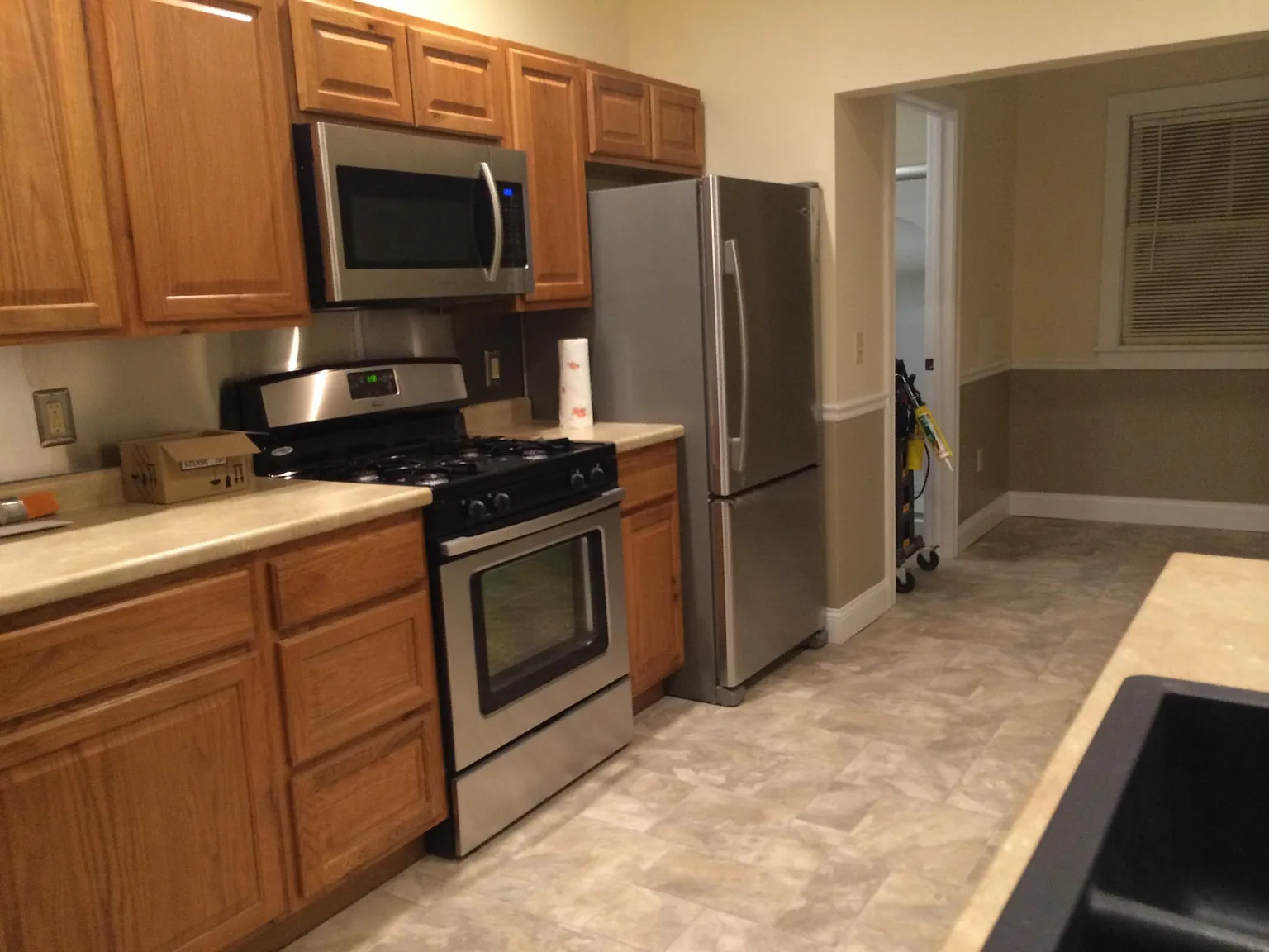 3 bed, 780 sqft, $2,925 — Photo 2
