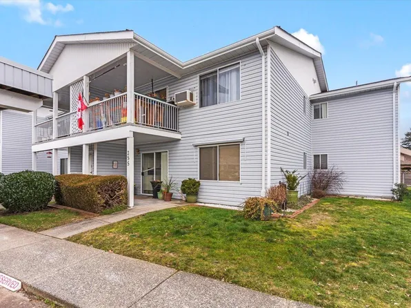 32691 Garibaldi Dr #256, Abbotsford, BC V2T 5T7