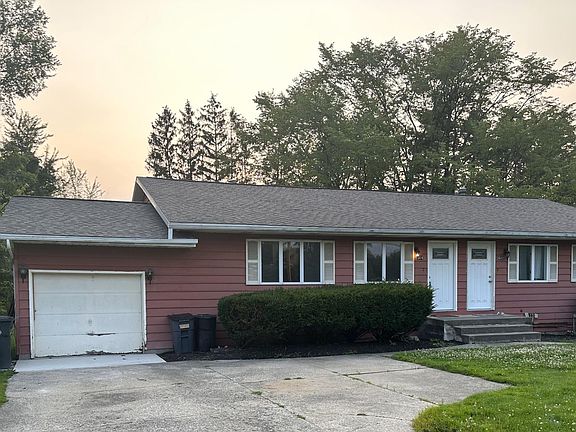 Left side available to rent - garage door is being replaced