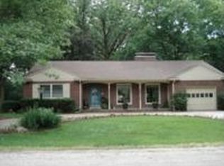 212 Oak Hill Dr, Danville, IL
