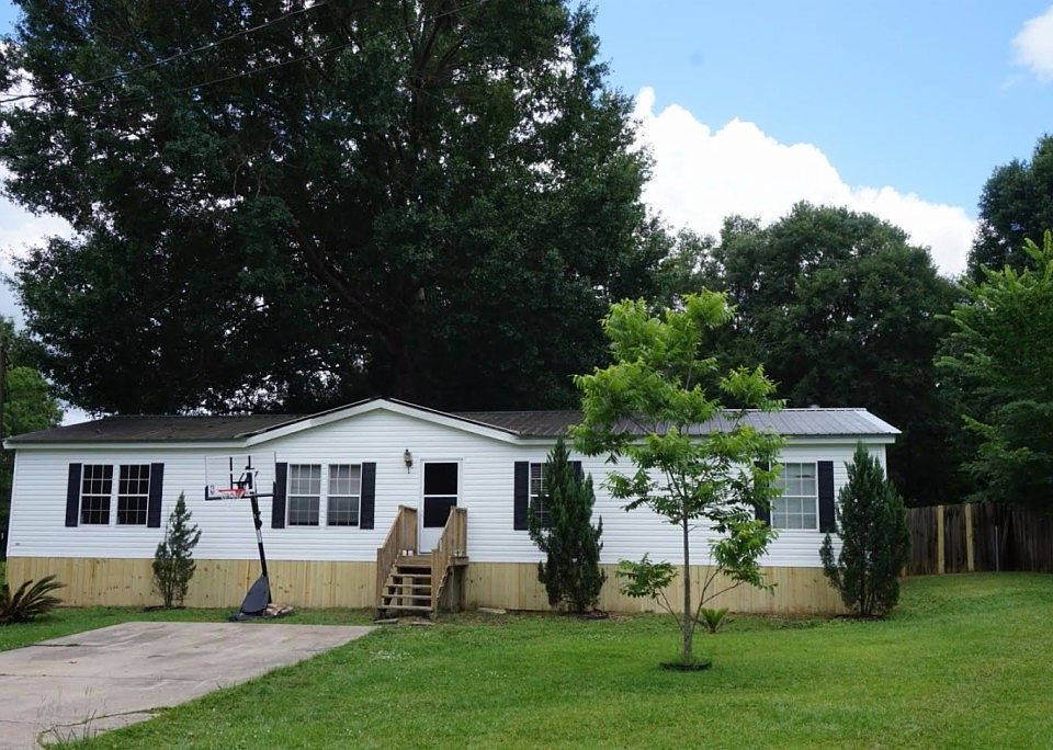 1st image of 23403 Pleasant Ct
