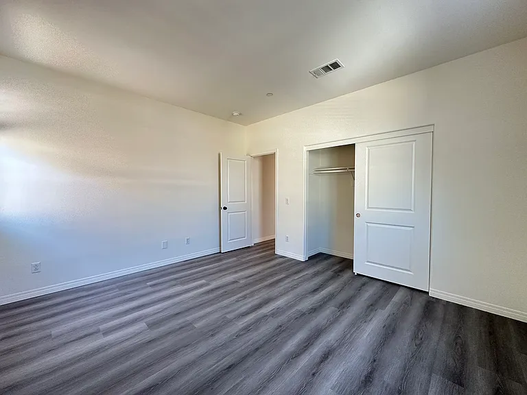 6626 Mogano Dr — Photo 9