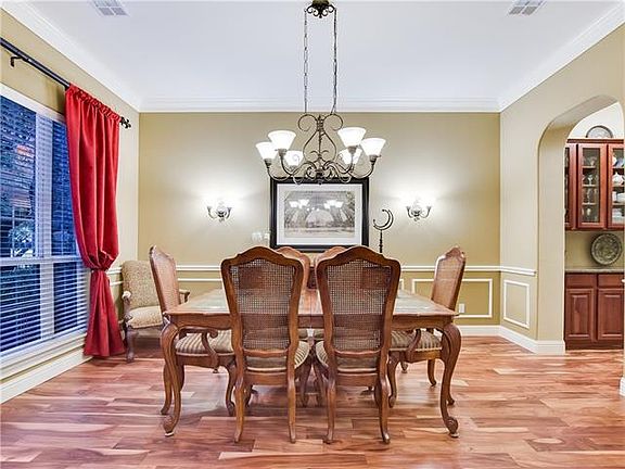 5th image of 5900 Laguna Cliff Ln