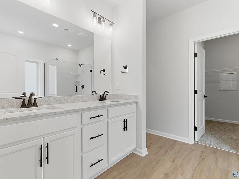 186 Pennington Ave — Photo 13