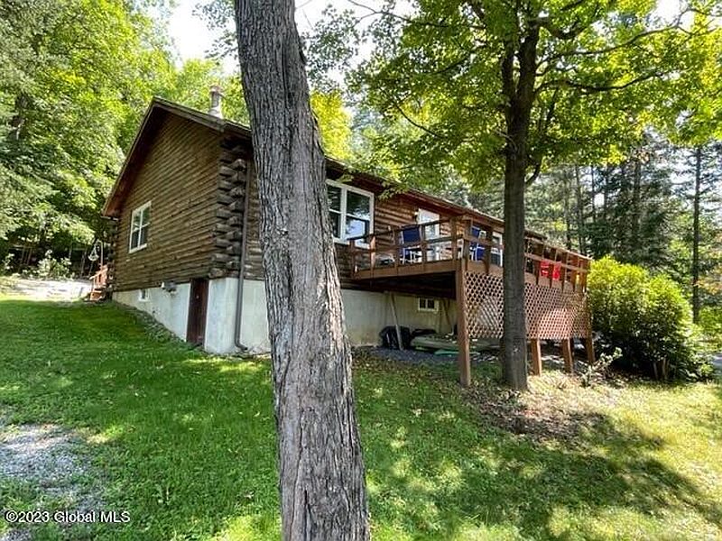 2nd image of 390 East Lake Road