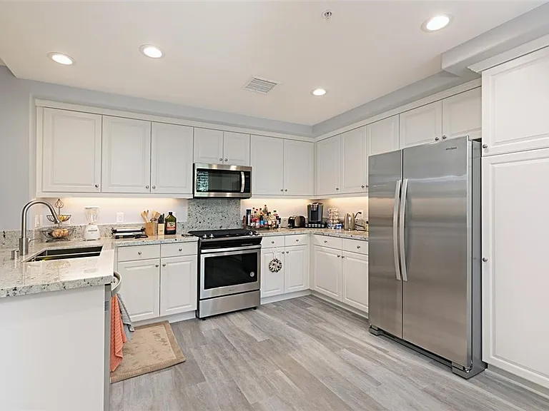 2266 Watermarke Pl — Photo 9