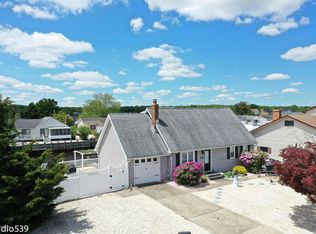 120 Emily Dr, Manahawkin, NJ 08050