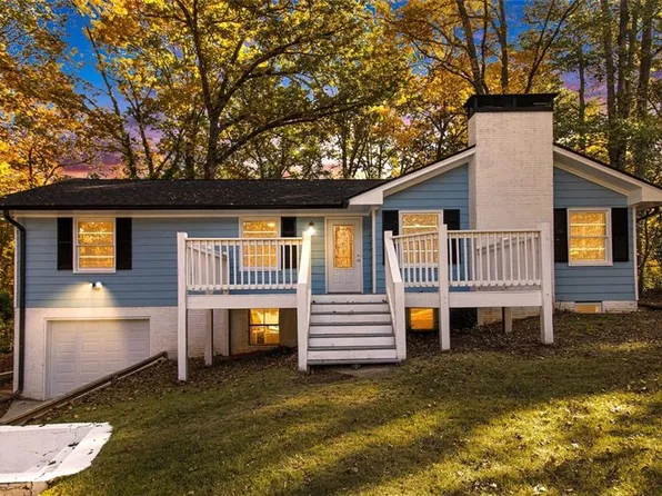 1399 Sagewood Cir, Stone Mountain, GA 30083