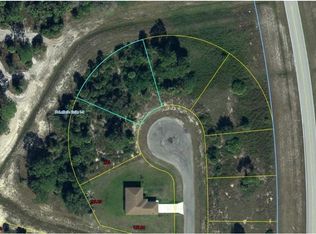 8108 N Salem Ct, Labelle, FL 33935