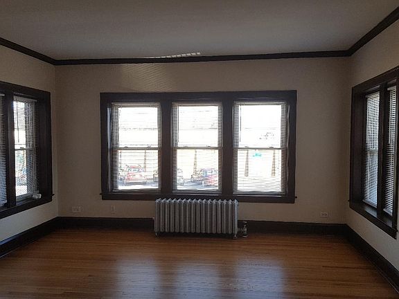 3rd image of 103 S Humphrey Ave APT 1N