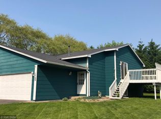 1769 Hale Ave N, Oakdale, MN 55128