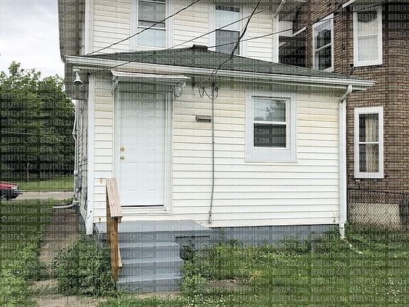 2nd image of 307 Crawford St