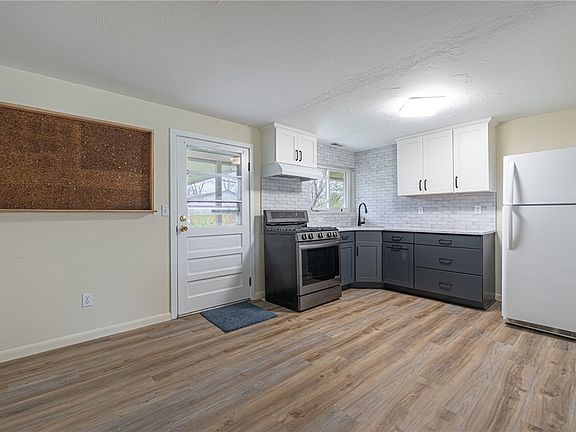 5th image of 3743 Cordell Dr