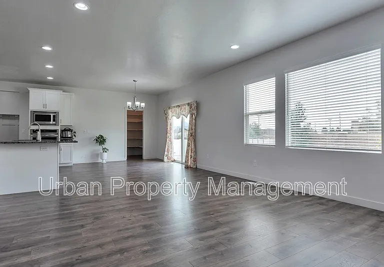 3711 W Creek Meadow Rd — Photo 8