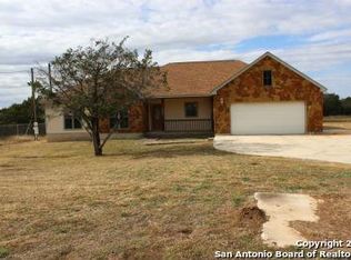605 Riverside Dr, Pipe Creek, TX 78063
