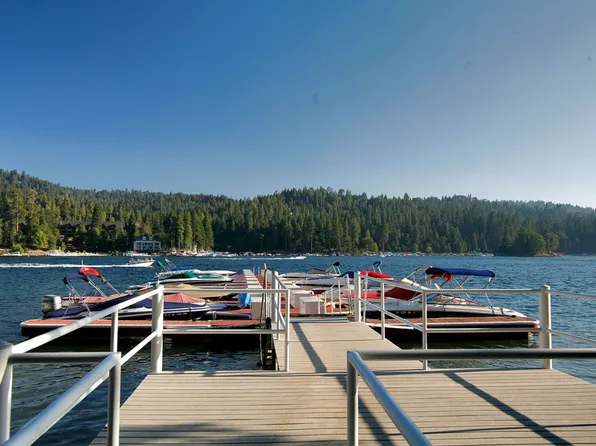 28065 N Peninsula Dr, Lake Arrowhead, CA 92352