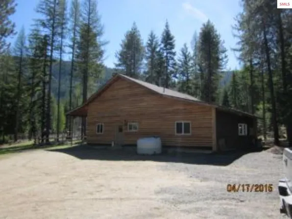 443 Peak Ln, Bonners Ferry, ID 83805