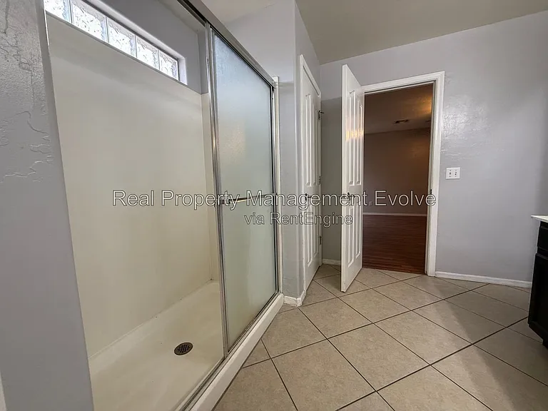 25824 W Burgess Ln — Photo 23