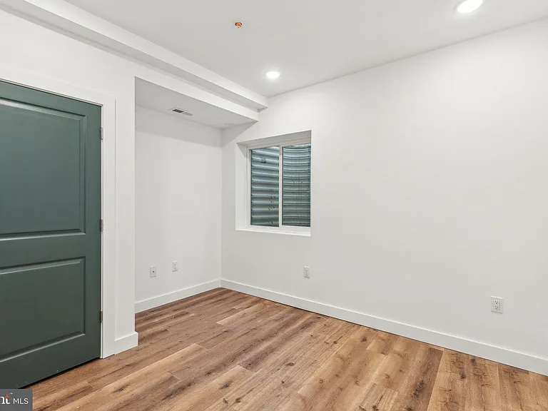 415 W York St #1 — Photo 17