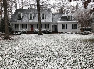 2730 S Netherfield Dr, Midlothian, VA 23113