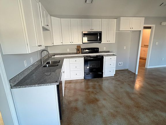 5th image of 1212 French St