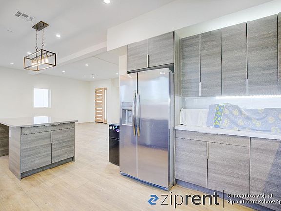 4th image of 5641 Riverton Ave #1/2