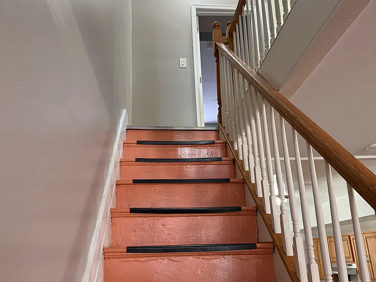 1662 Darley Ave — Photo 10