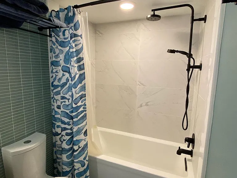 805 Rosehill Dr — Photo 24