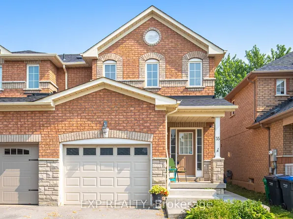 35 Prince Cres, Brampton, ON L7A 2C8