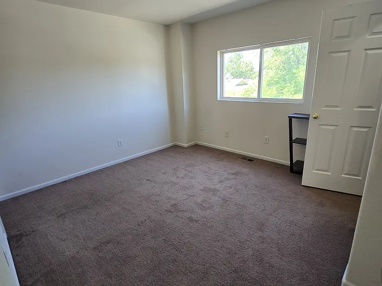 2702 Rigden Pkwy #E2-1 — Photo 10