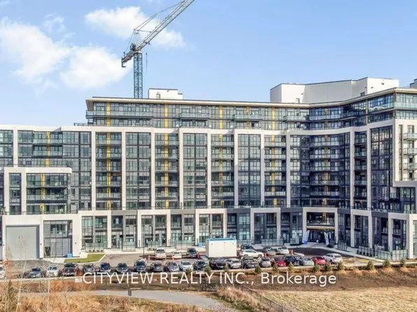 405 Dundas St W, Oakville, ON