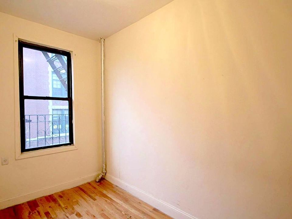 2nd image of 310 S 3rd St APT 17
