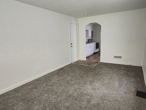 2nd image of 426 N 18th St APT 4